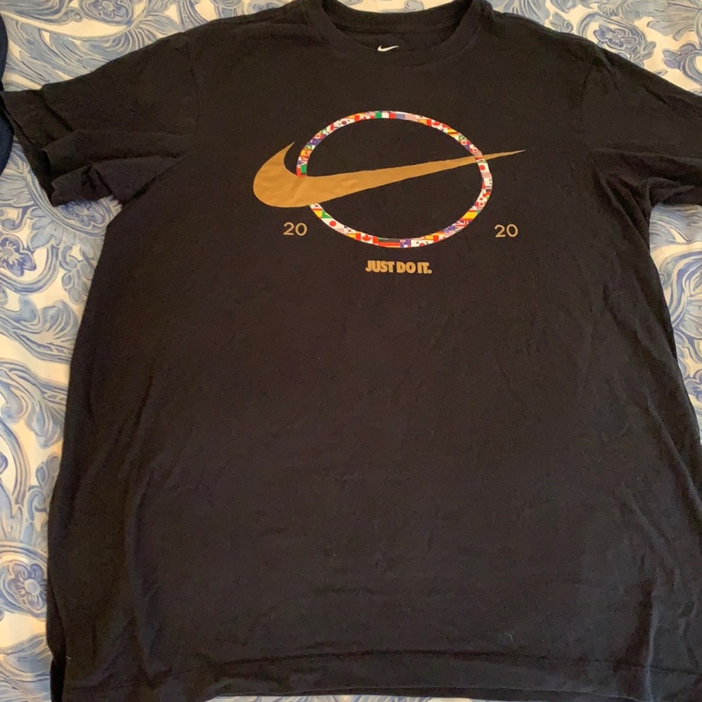 Nike 2020- Sports Tee with Flags of the world on it